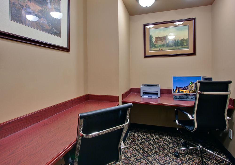 Holiday Inn Express Calgary South By Ihg Zewnętrze zdjęcie
