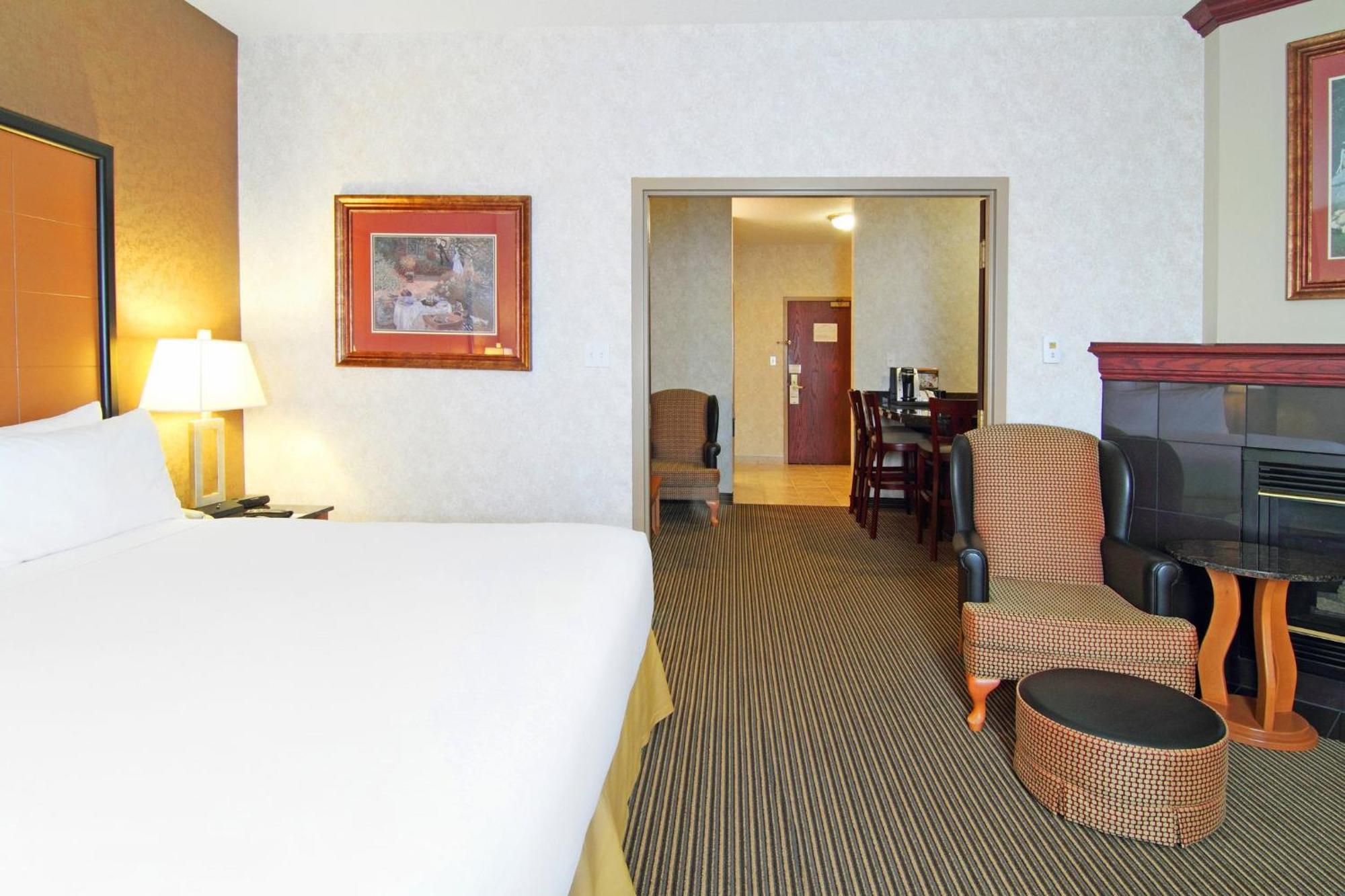 Holiday Inn Express Calgary South By Ihg Zewnętrze zdjęcie
