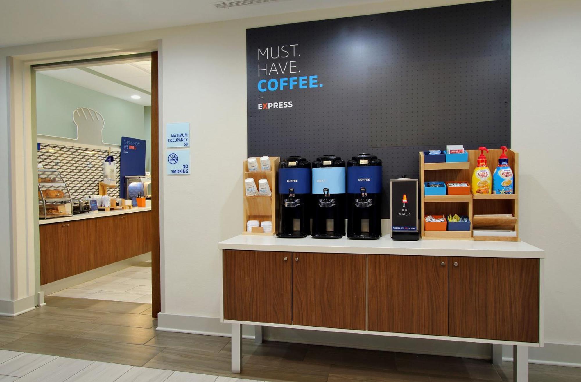 Holiday Inn Express Calgary South By Ihg Zewnętrze zdjęcie