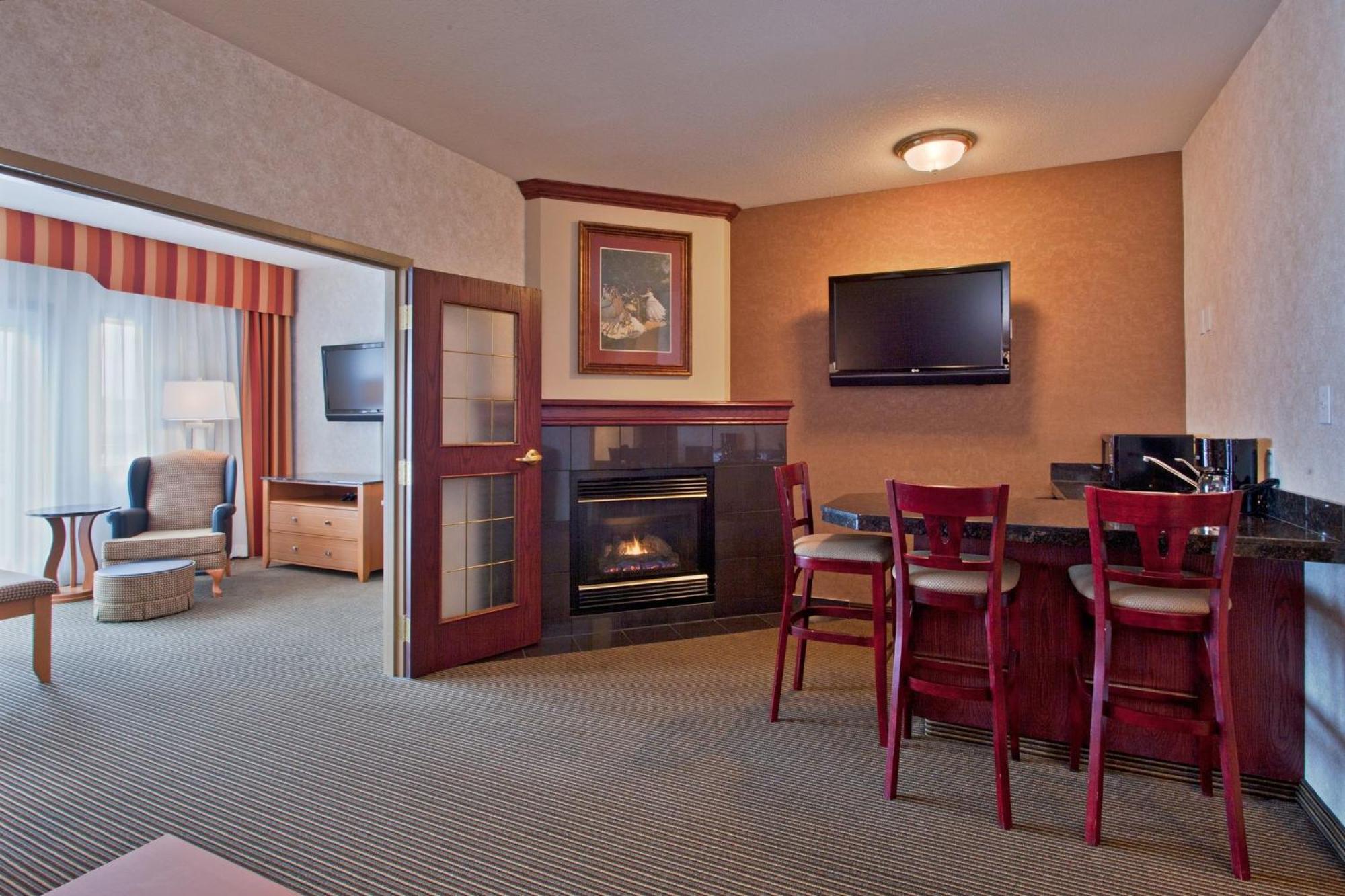 Holiday Inn Express Calgary South By Ihg Zewnętrze zdjęcie