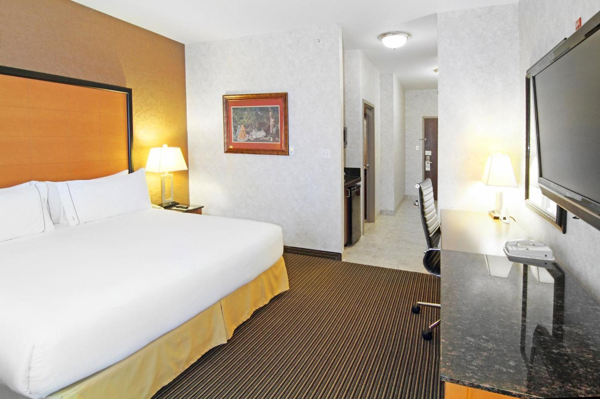 Holiday Inn Express Calgary South By Ihg Zewnętrze zdjęcie