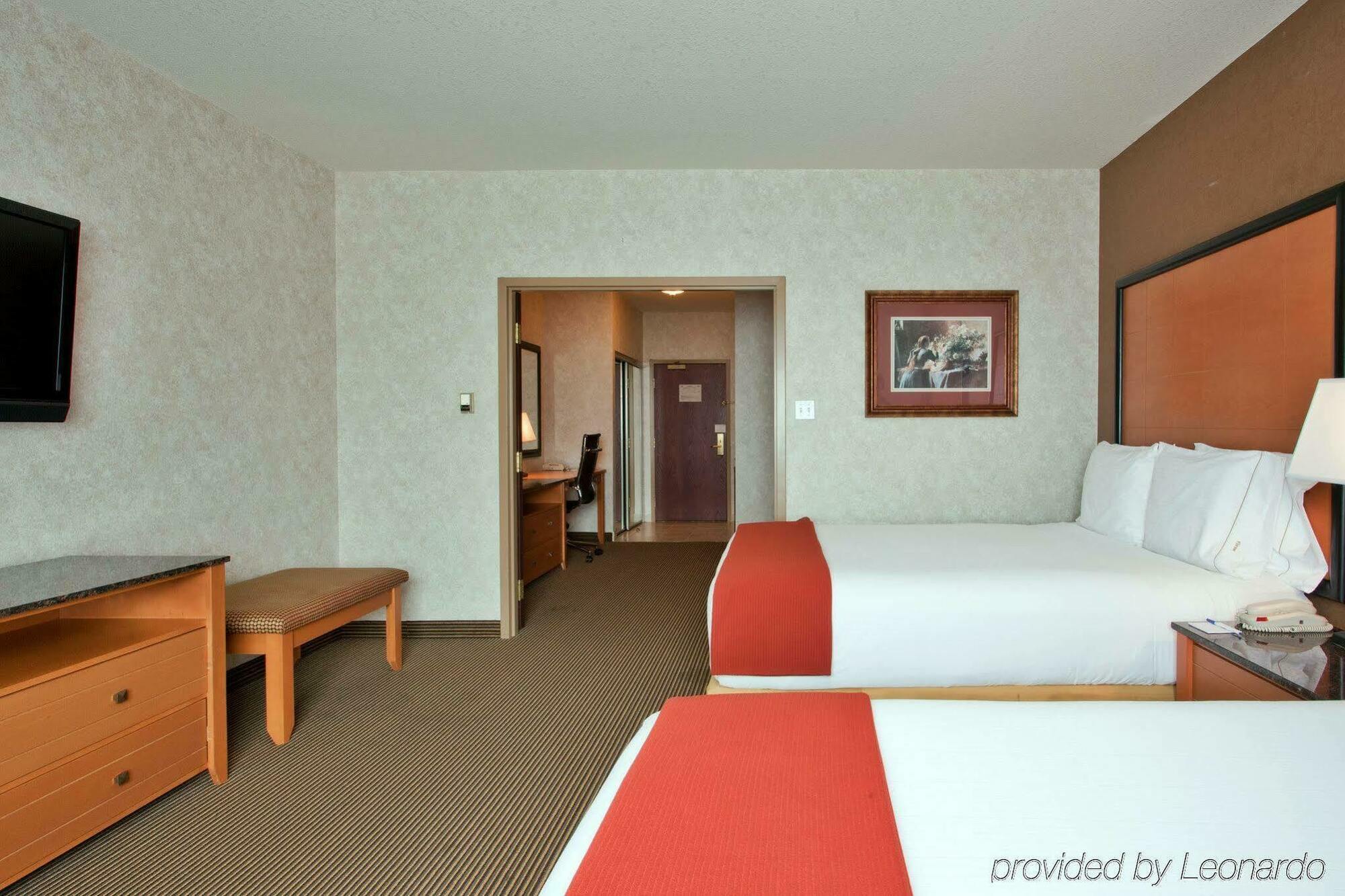 Holiday Inn Express Calgary South By Ihg Pokój zdjęcie
